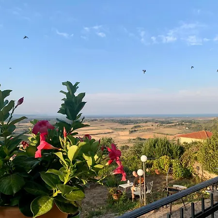 לינה וארוחת בוקר Casa Cerboneschi 3*