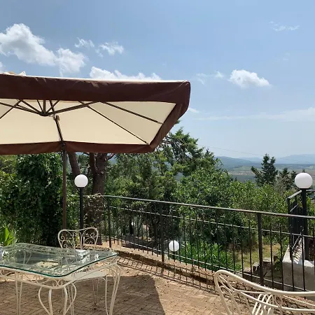 לינה וארוחת בוקר Casa Cerboneschi 3*