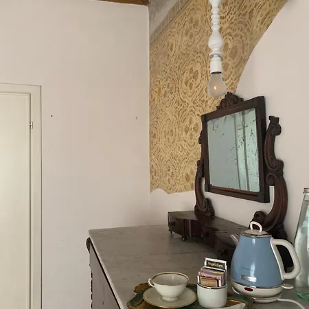 Casa Cerboneschi Bed and Breakfast *